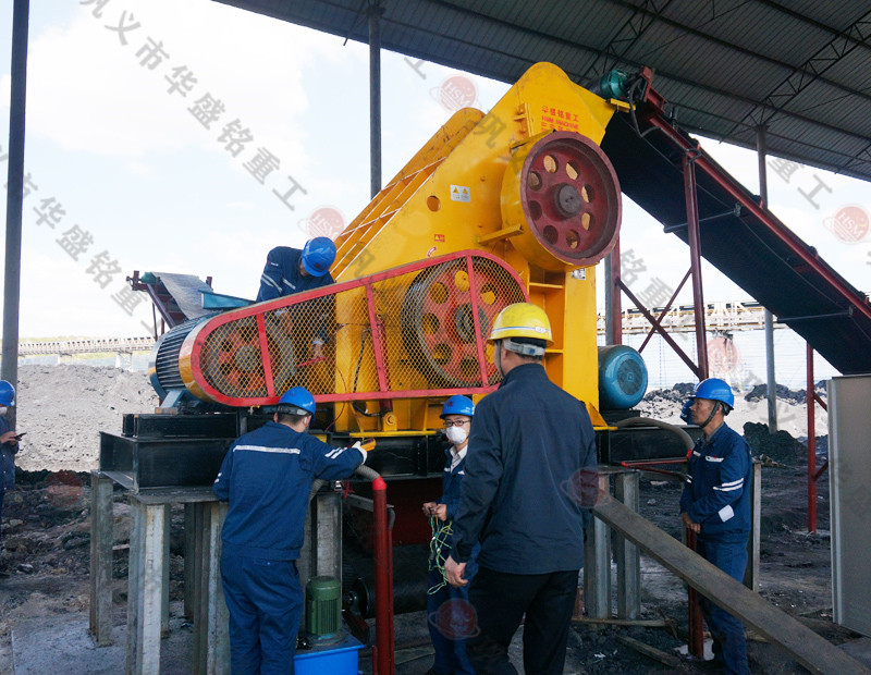煤廠磚廠專用雙級破碎機(jī)